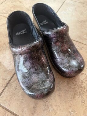 Dansko Nursing Shoes